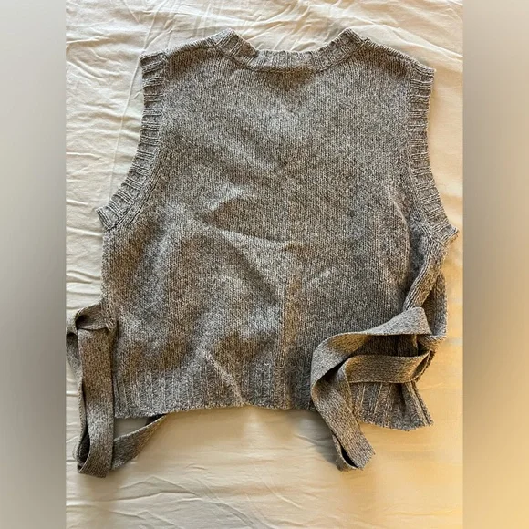 Gray/Tan Knit Sweater Vest - Picture 4 of 6